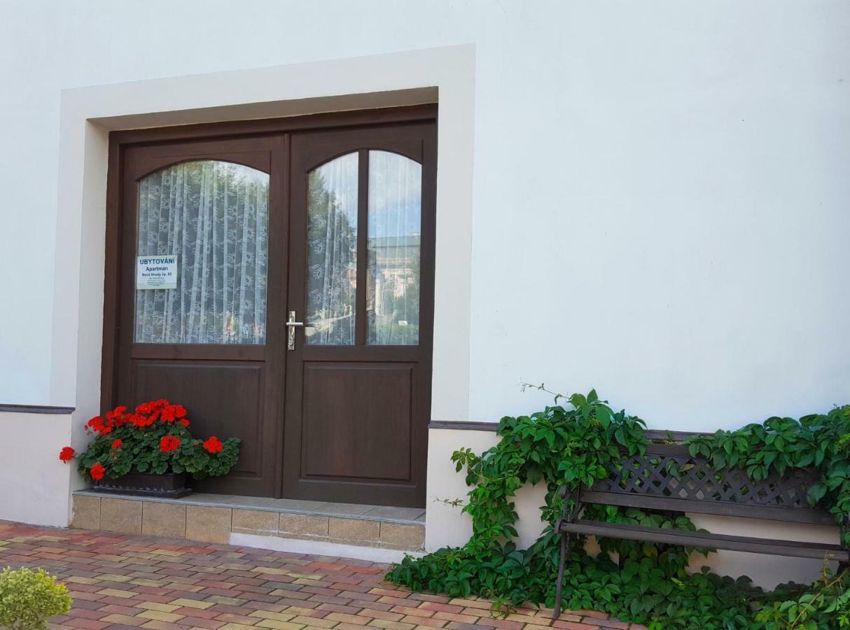 Apartman Nove Hrady Exterior foto